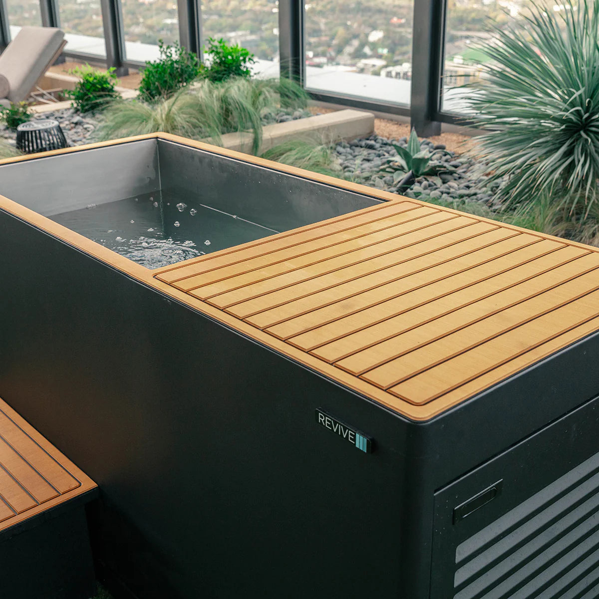 Revive 6-person Traditional Sauna & Luxury Plunge