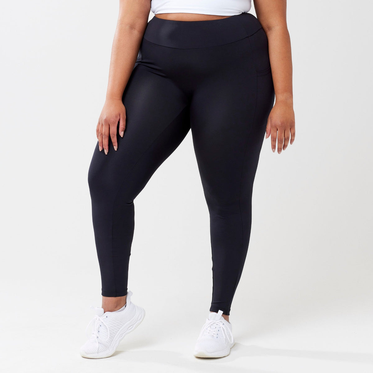 Risea - High-Rise with Pocket Leggings - Black