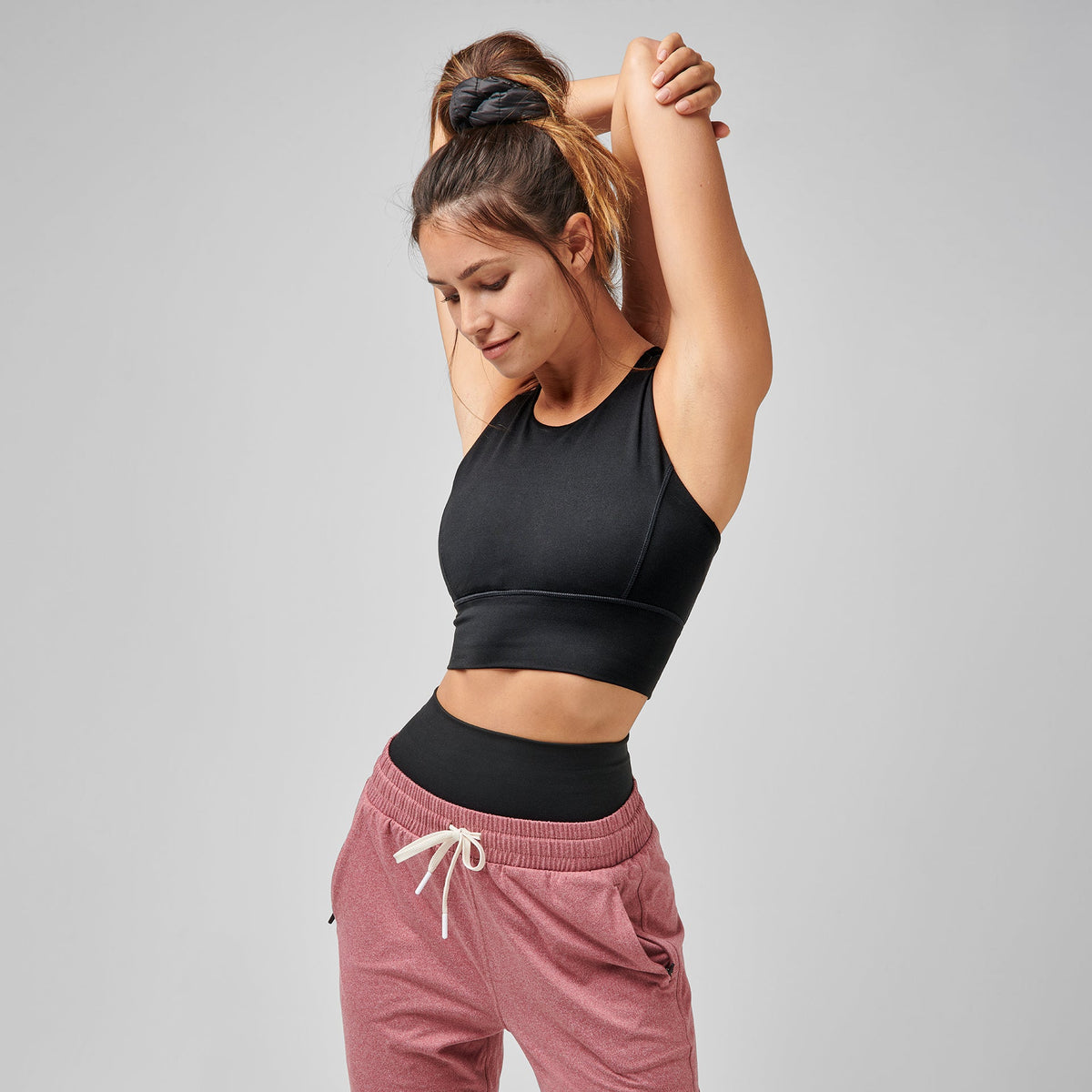 Greatness Wins Women's High Neck Pocket Long Bra | Black
