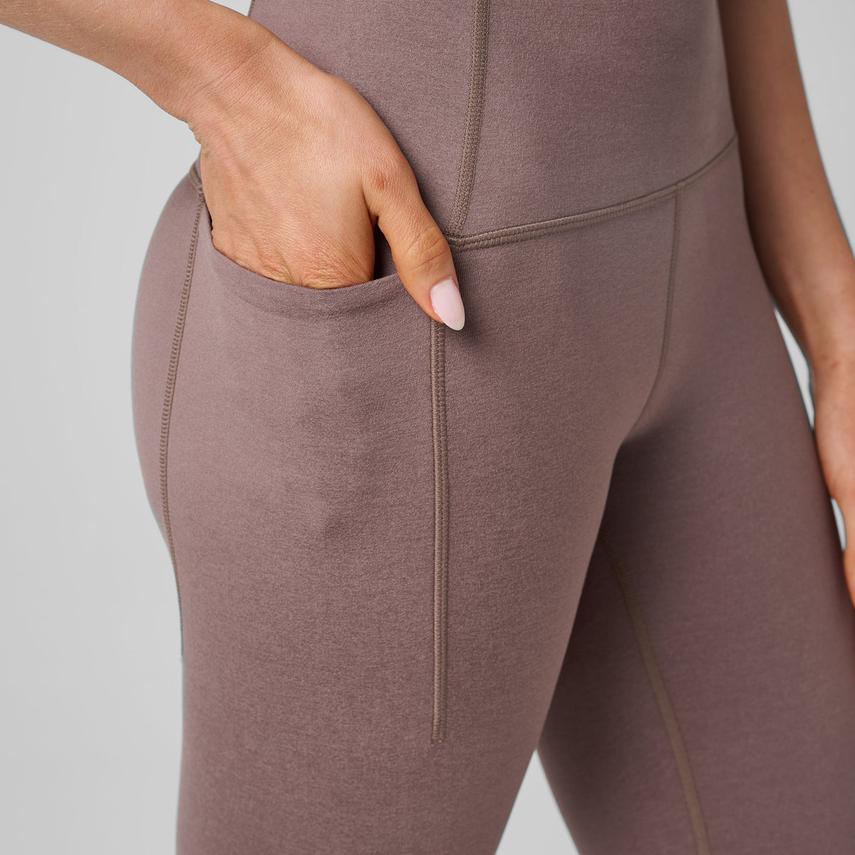 Greatness Wins Women's High Waist Essential Legging | Iron Clay