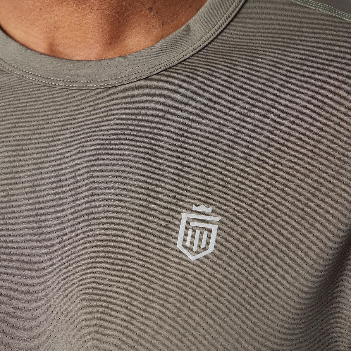 Greatness Wins Men's Performance Training Tee | Olive Gray