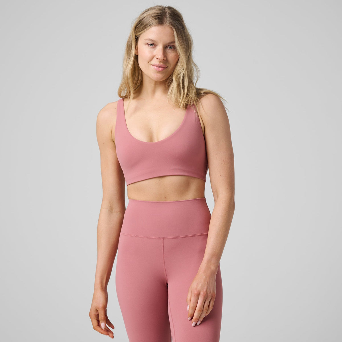 Greatness Wins Women's Motion V Neck Bra | Dustberry