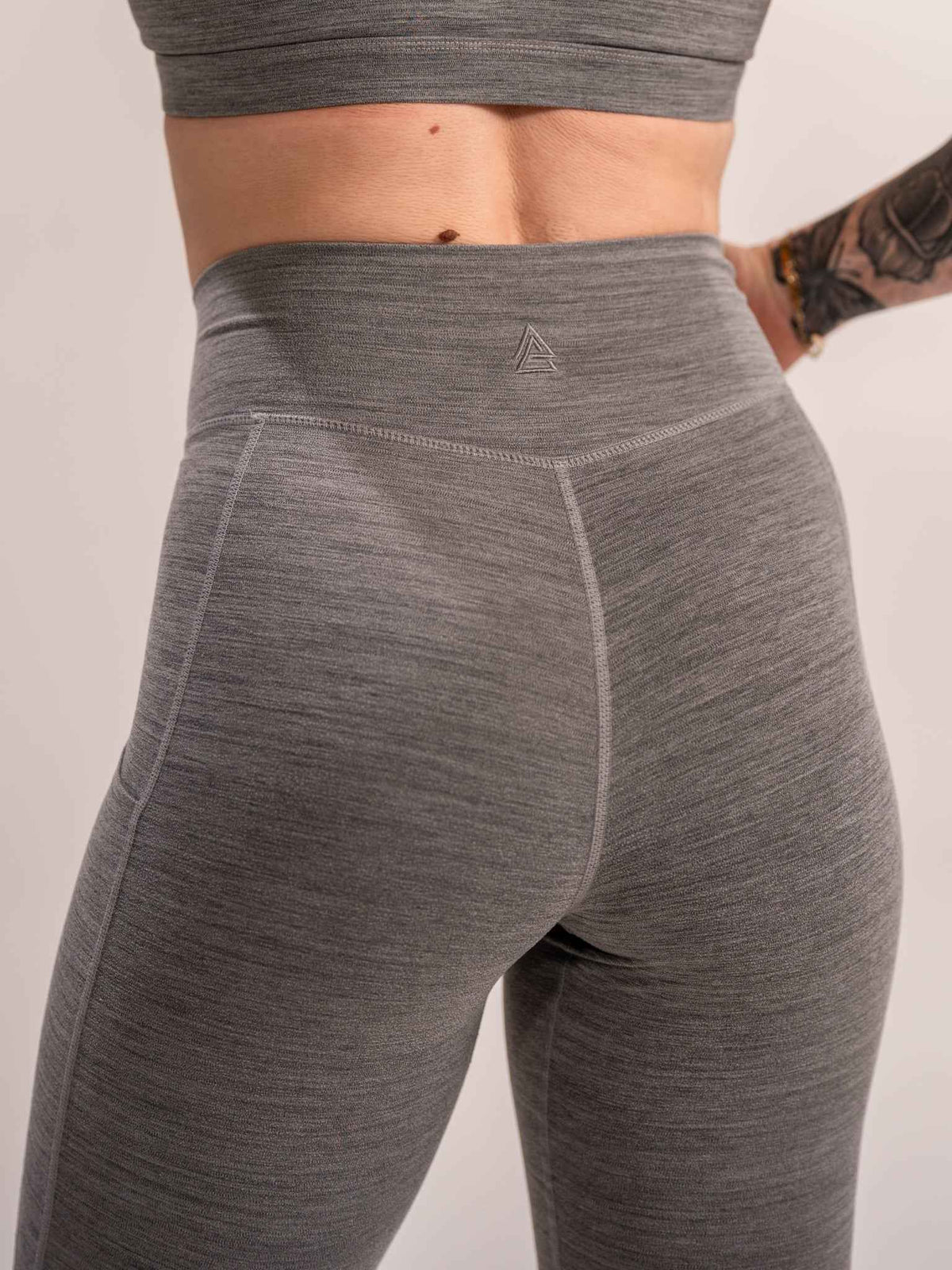 WOMEN'S | DEBUT MEGA-HIGH-RISE LEGGING : GRAY