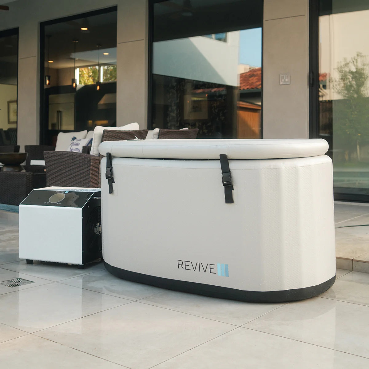 Revive Inflatable Plunge w/ 1 HP Chiller