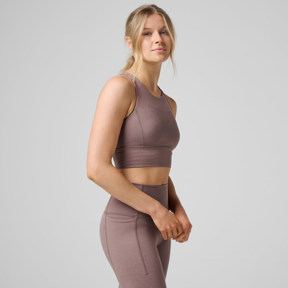 Greatness Wins Women's High Neck Pocket Long Bra | Iron Clay