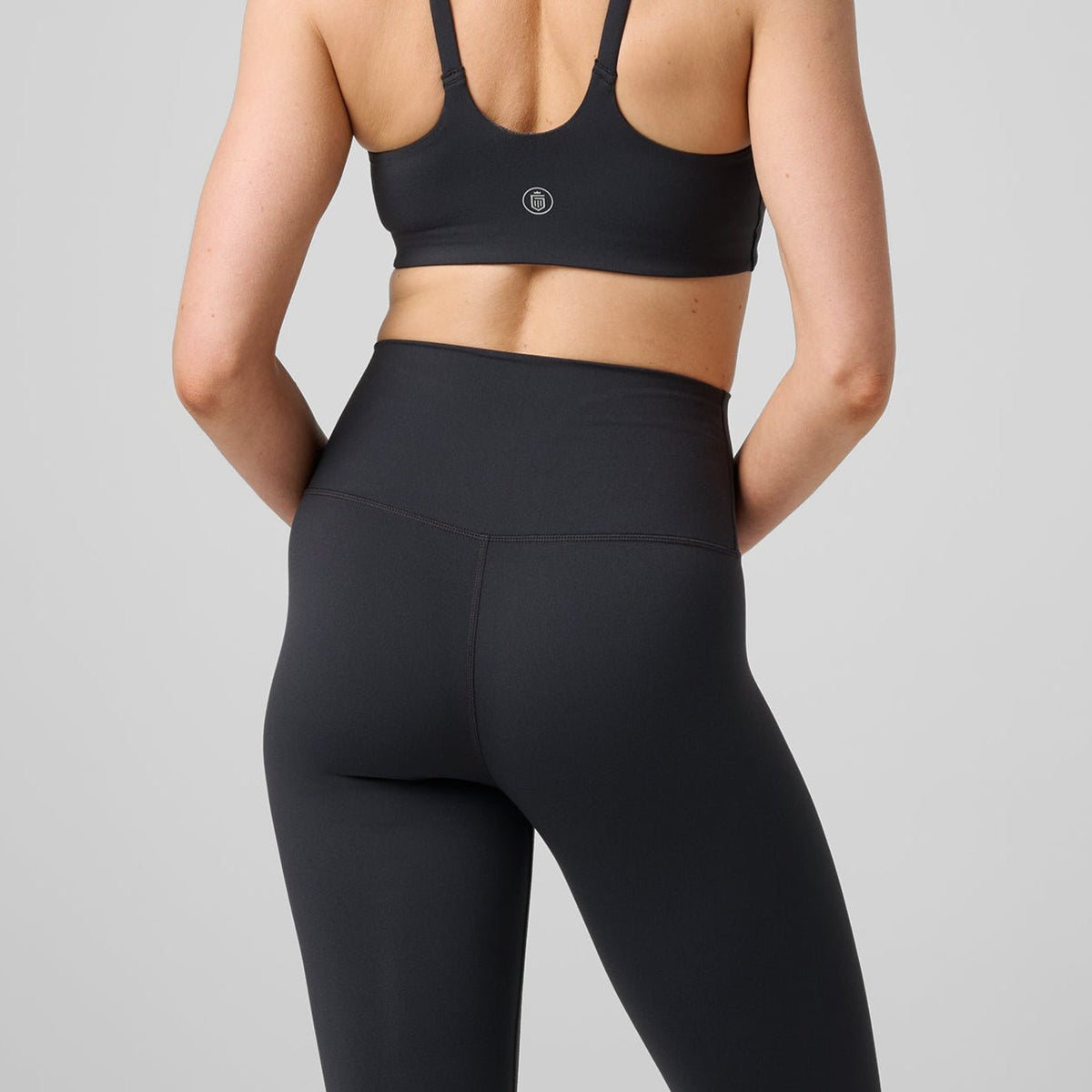 Greatness Wins Women's Motion Legging | Black