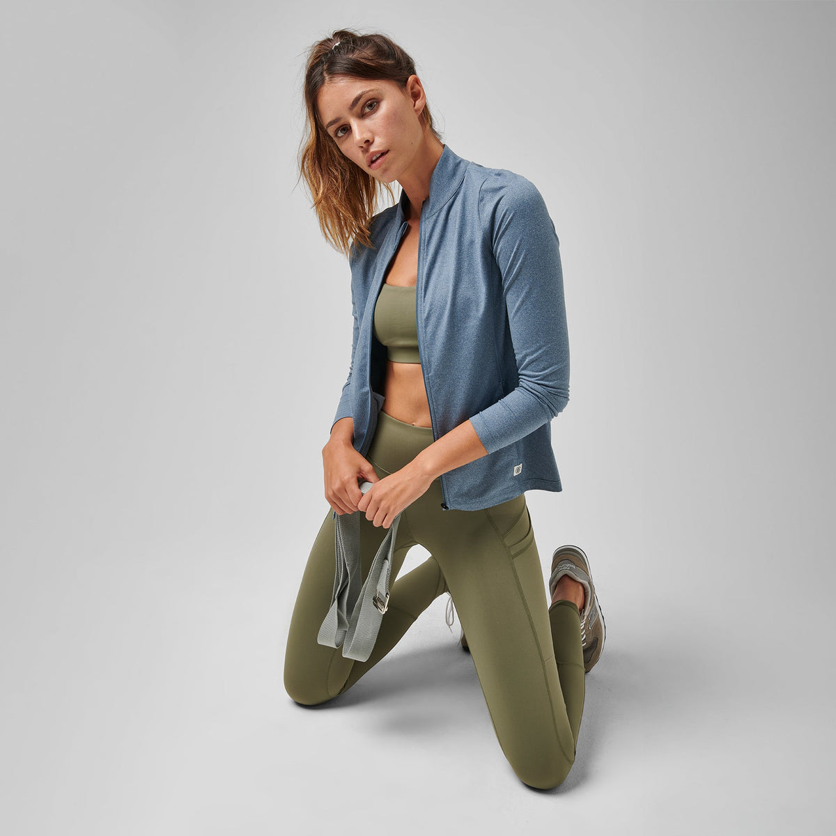 Greatness Wins Women's Core Tech Full Zip | Dark Sky Heather